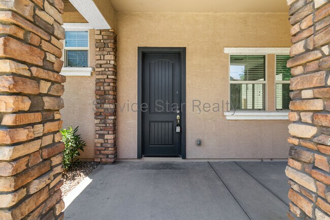 3123 S Scarlet Ln Chandler, AZ 85286 photo 3