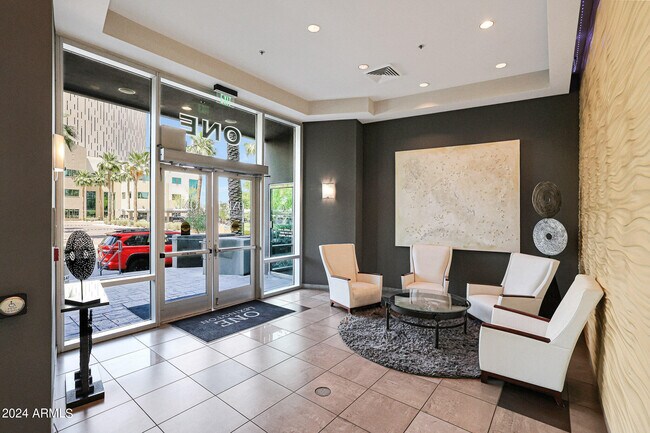 1 E Lexington Ave Phoenix, AZ 85012 photo 4
