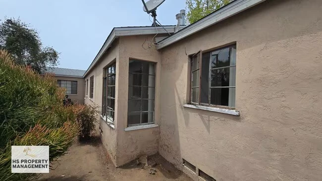 303 Palm Ave El Cajon, CA 92020 photo 2