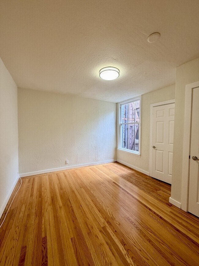 2211 Fillmore St San Francisco, CA 94115 photo 4