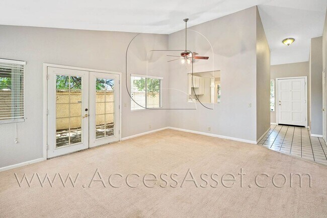 24768 Leafwood Dr Murrieta, CA 92562 photo 4