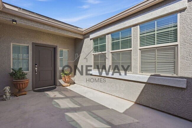 30558 W Clarendon Ave Buckeye, AZ 85396 photo 4