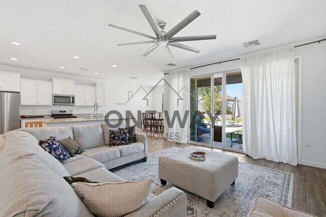 30558 W Clarendon Ave Buckeye, AZ 85396 photo 5