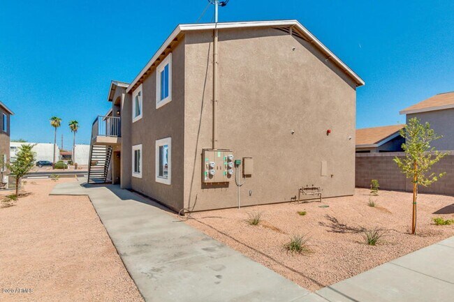 505 E 9th Ave Apache Junction, AZ 85119 photo 4