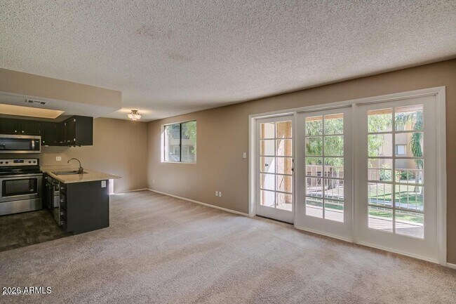 18811 N 19th Ave Phoenix, AZ 85027