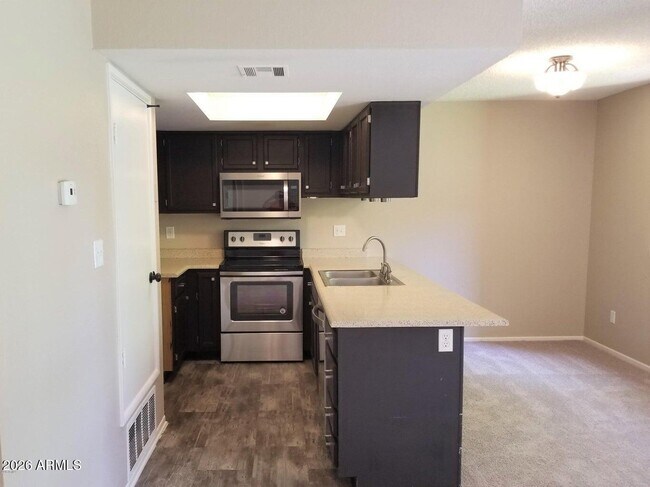 18811 N 19th Ave Phoenix, AZ 85027 photo 4