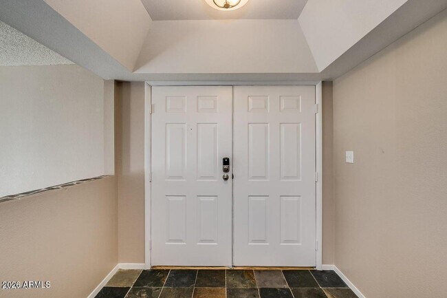 18811 N 19th Ave Phoenix, AZ 85027 photo 3