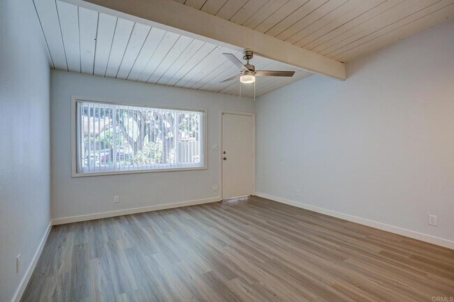 956 W 10th Ave Escondido, CA 92025 photo 4