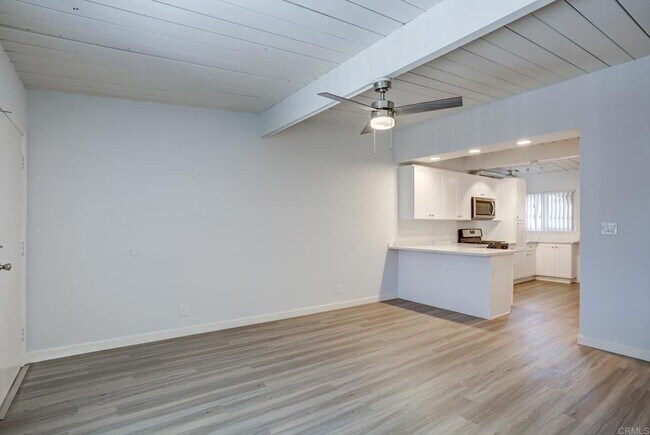 956 W 10th Ave Escondido, CA 92025 photo 3