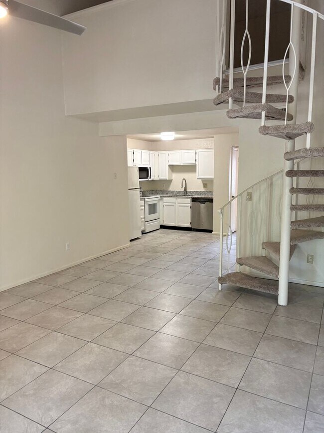 30 E Brown Rd Mesa, AZ 85201