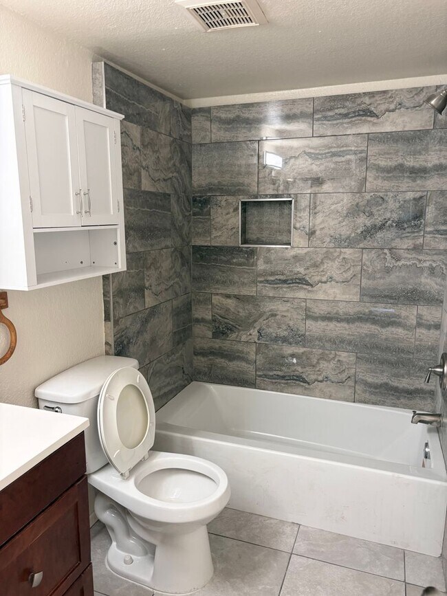 30 E Brown Rd Mesa, AZ 85201 photo 4