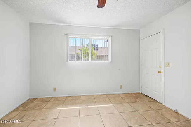 2931 E Beck Ln Phoenix, AZ 85032 photo 5