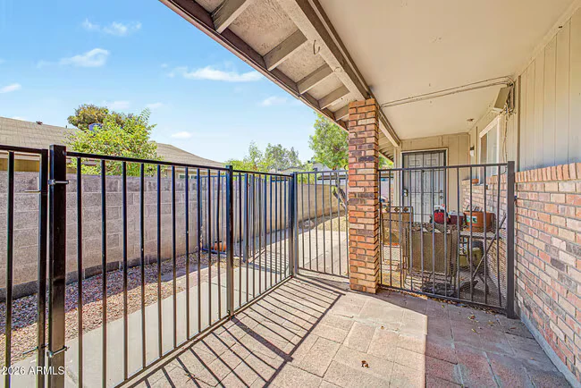 2931 E Beck Ln Phoenix, AZ 85032 photo 4