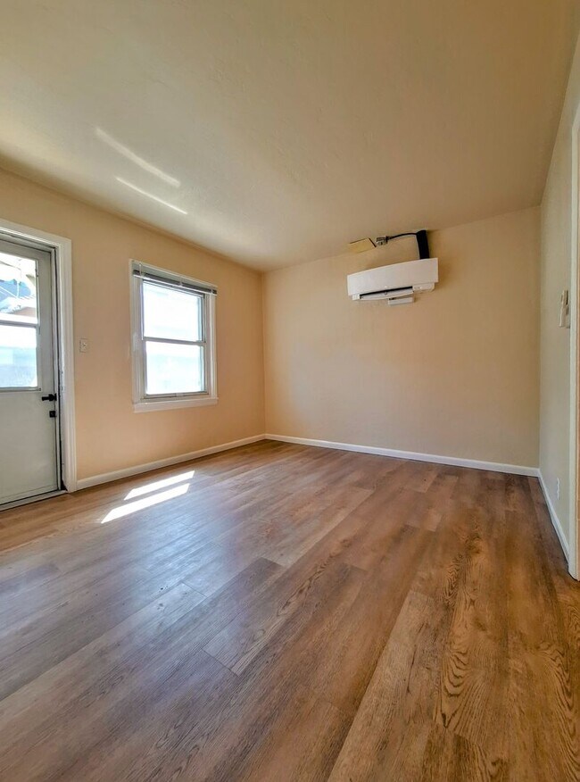 73 W Reed St San Jose, CA 95110 photo 3