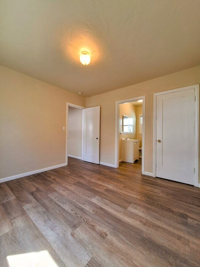 73 W Reed St San Jose, CA 95110 photo 4