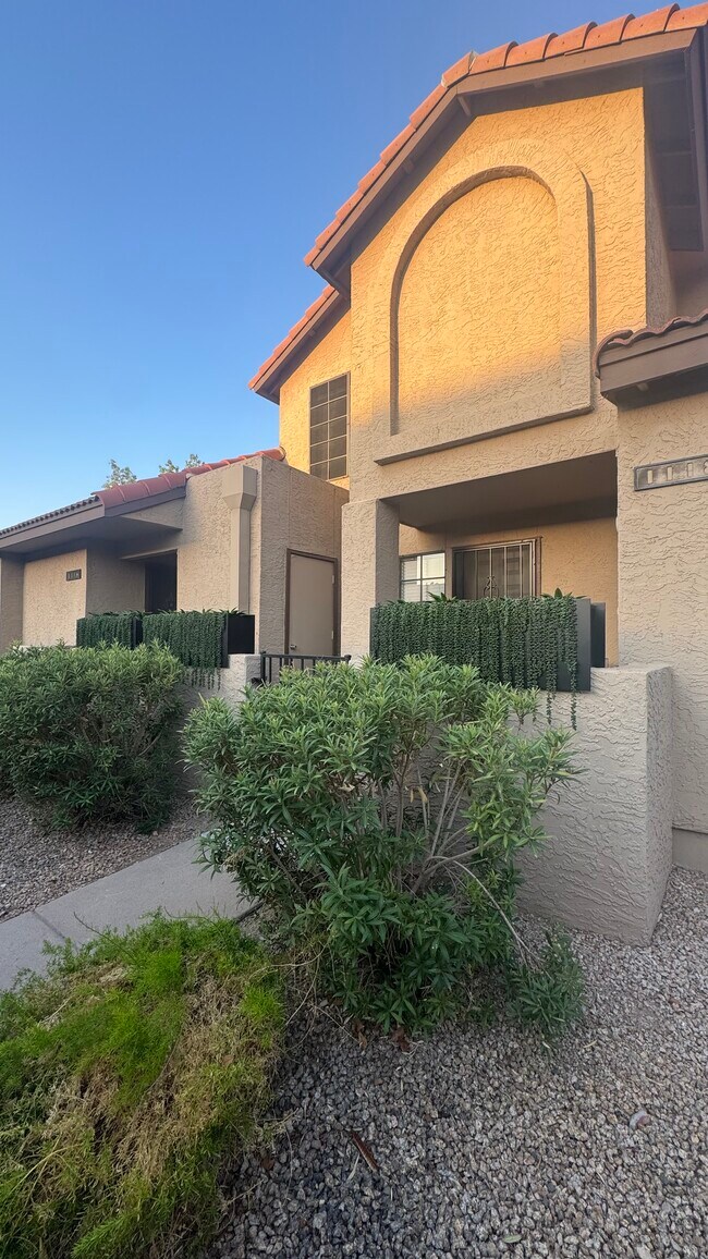 8625 E Belleview Pl Scottsdale, AZ 85257 photo 4
