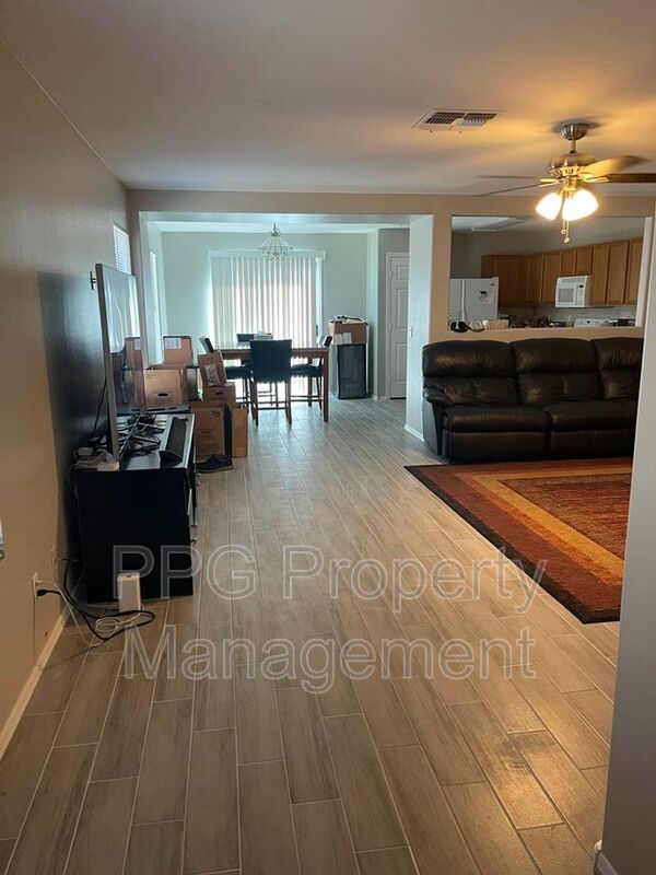 15655 W Port Au Prince Ln Surprise, AZ 85379 photo 3