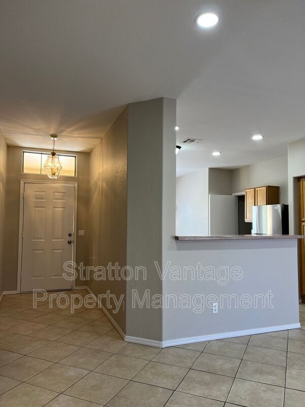 522 N Emery Mesa, AZ 85207 photo 3