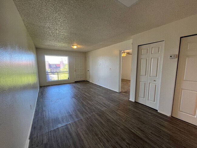 3034 E Cicero St Mesa, AZ 85213 photo 2