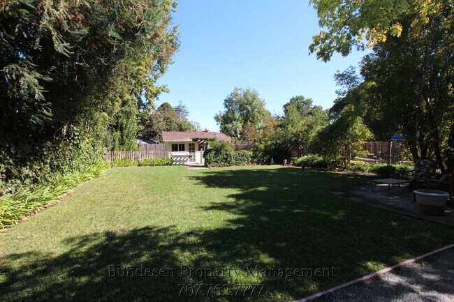 19 8th St Petaluma, CA 94952 photo 3