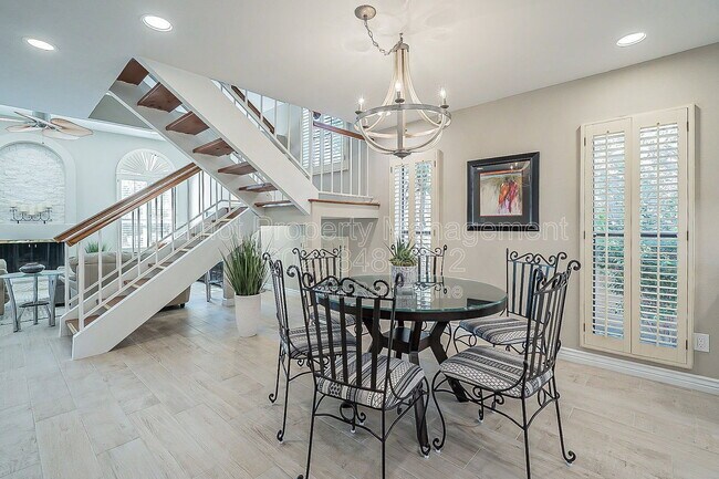 10527 E Fanfol Ln Scottsdale, AZ 85258 photo 3