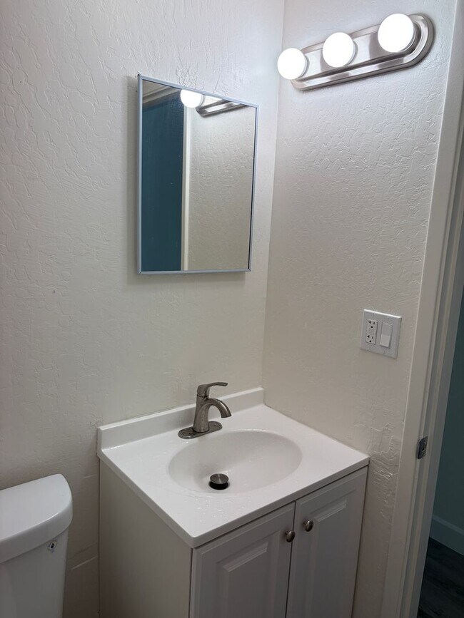 1732 Noranda Dr Sunnyvale, CA 94087 photo 5