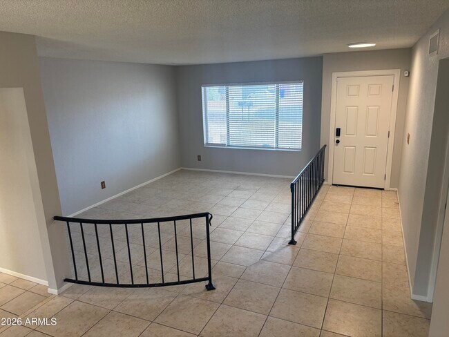 1237 W Ellis St Mesa, AZ 85201 photo 2