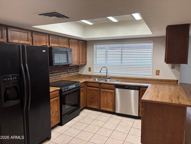 1237 W Ellis St Mesa, AZ 85201 photo 4
