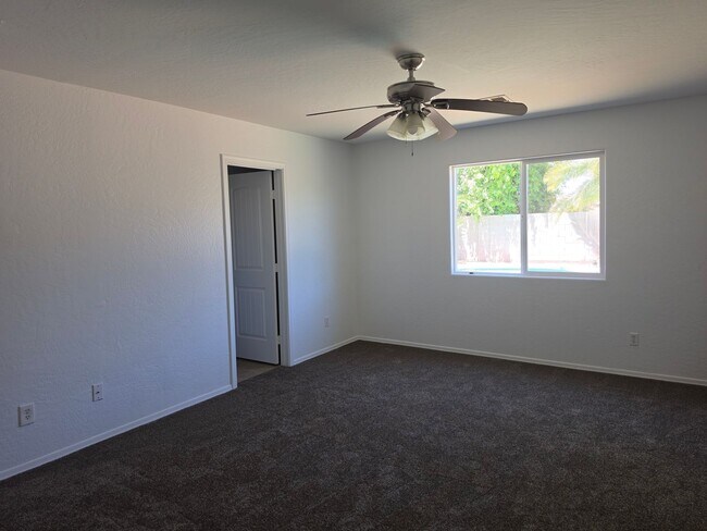 2068 E Andalusian Loop San Tan Valley, AZ 85140 photo 5