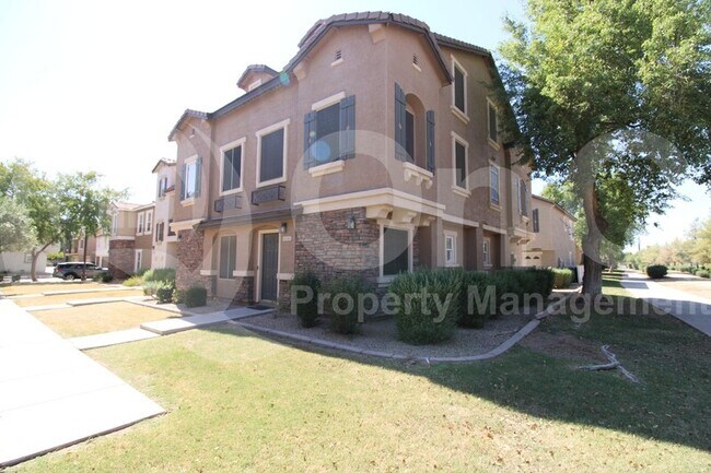 4144 E Jasper Dr Gilbert, AZ 85296 photo 2