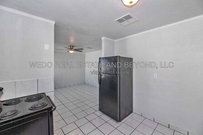 732 W Southgate Ave Phoenix, AZ 85041 photo 5