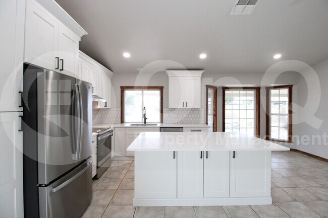 18266 N 39th Dr Glendale, AZ 85308 photo 3