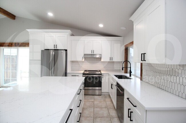 18266 N 39th Dr Glendale, AZ 85308 photo 2