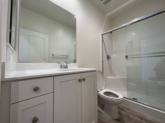 30737 Expedition Dr Winchester, CA 92596 photo 5