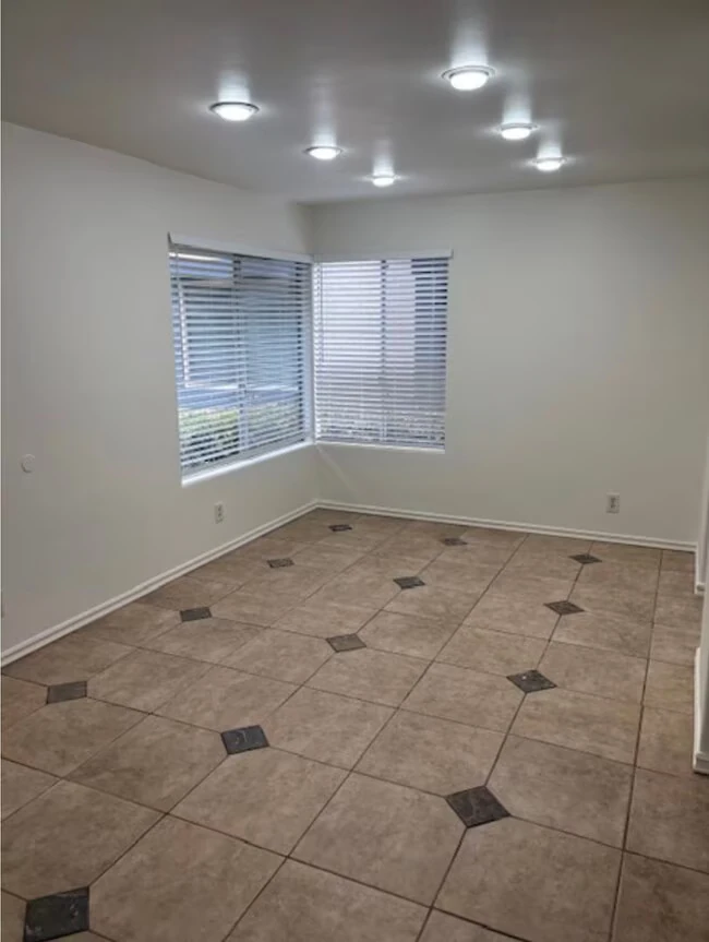 1680 Oro Vista Rd San Diego, CA 92154 photo 5