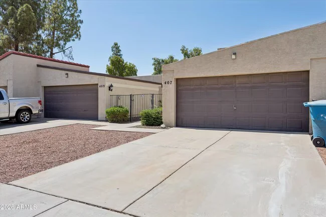 407 E Pecan Rd Phoenix, AZ 85040 photo 3