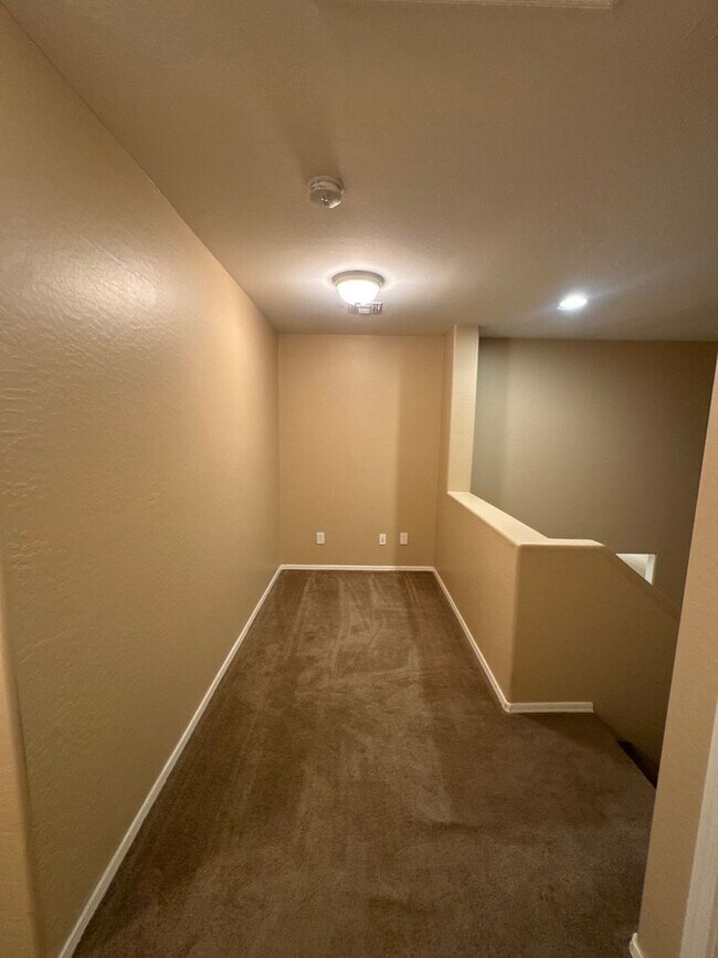 39208 N Parker Ln Anthem, AZ 85086 photo 5