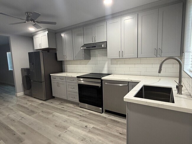 2BR/2BA In Law Adu on Bowers Ave · Santa Clara photo 2