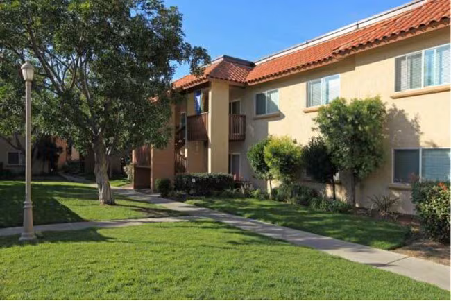 Artesia Condominiums photo 3