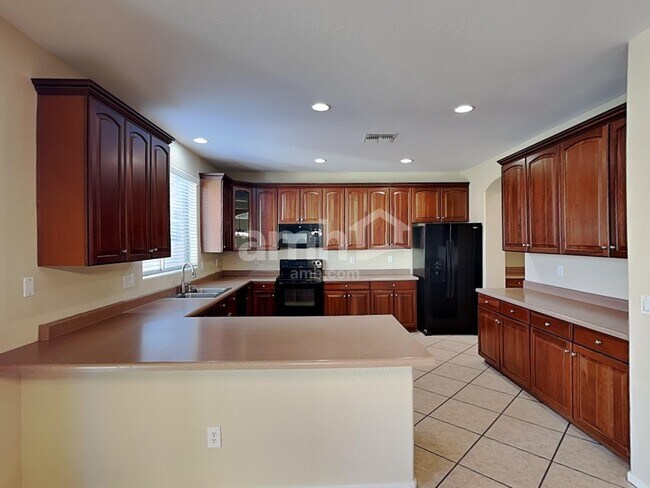 15018 W Aster Dr photo 5