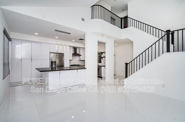 12430 Ruette Alliante San Diego, CA 92130 photo 3