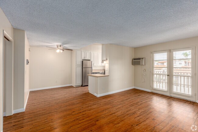 2 bed /1  bath 10 floor plan