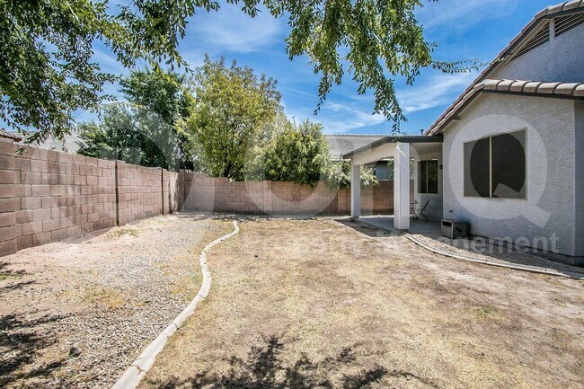12230 W Grant St Avondale, AZ 85323 photo 3