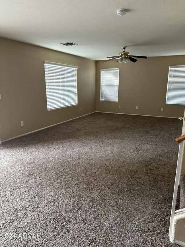 42303 Chambers Dr Maricopa, AZ 85138 photo 3