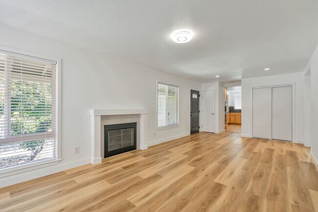 2125 Walnut Grove Avenue, San Jose, CA 95128 photo 4