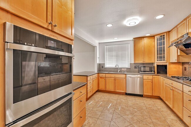 2125 Walnut Grove Avenue, San Jose, CA 95128 photo 5