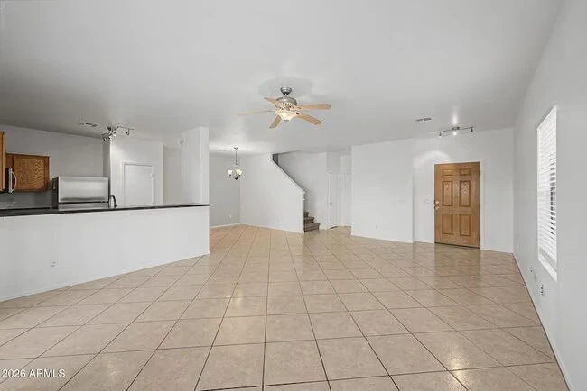 7027 W Lincoln St Peoria, AZ 85345 photo 4