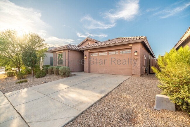 6322 W Illini St Phoenix, AZ 85043 photo 2