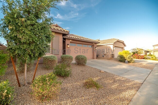 6322 W Illini St Phoenix, AZ 85043 photo 3