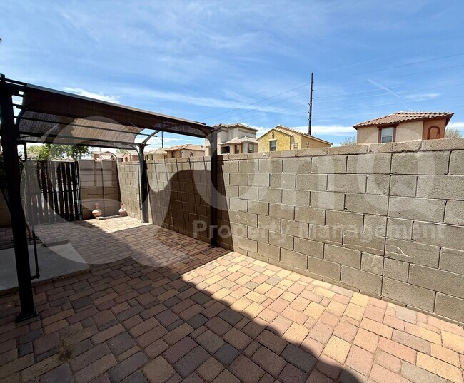 7842 W Cypress St Phoenix, AZ 85035 photo 5